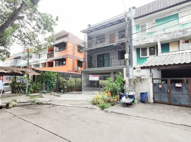 ทาวน์โฮม 3 ชั้น 27 ตร.ว. ทาวน์โฮม ซอยศรีบูรพา15 ถนนนวมินทร์, กรุงเทพ, ถนนนวมินทร์, คลองจั่น, บางกะปิ, กรุงเทพ, 130 ตร.ม., ทาวน์เฮ้าส์ ขาย, โดย คุณ ชนะพันธุ์ แก้วศรีพจน์ (ต่อ), 500312163 - DDproperty.com
