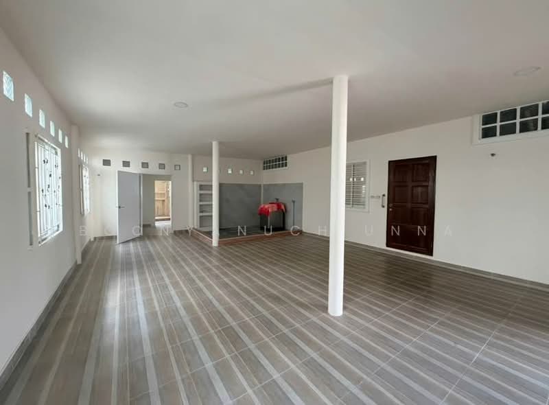 4-BR House, Chon Buri (Pattaya), Nong Hiang, Phanat Nikhom, Chon Buri (Pattaya), 4 Bedrooms, 382 sqm, Single Detached House For Sale, by Boonyanuch Unna, 500312203 - DDproperty.com