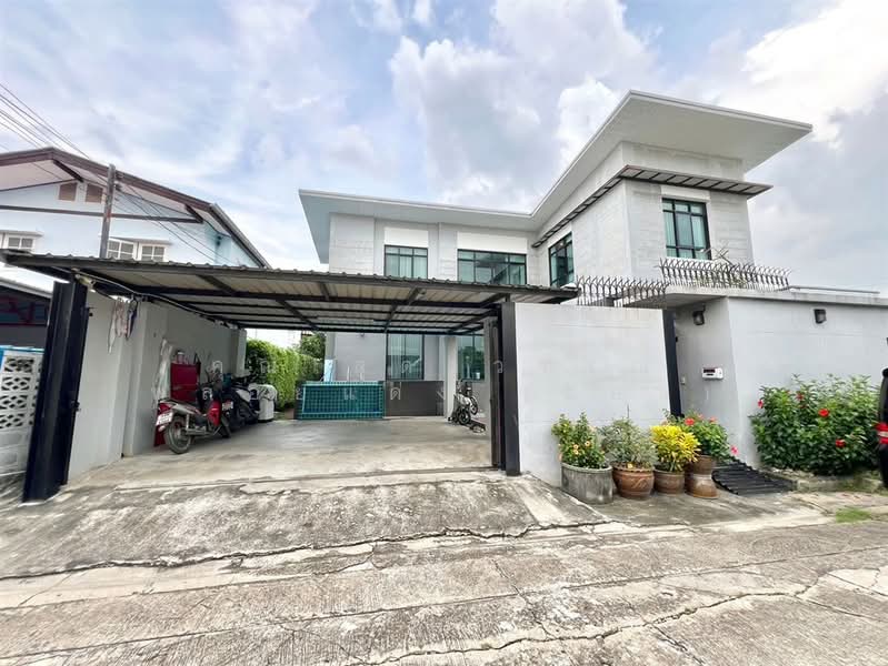 บ้านเดี่ยว 2 ชั้น 100 ตร.ว. บ้านเดี่ยว ซอยสินพัฒนาธานี5/6 ซอยทวีวัฒนา9 ซอยกระทุ่มล้ม18, Bangkok, ถนนพุทธมณฑลสาย4, Thawi Watthana, Thawi Watthana, Bangkok, 4 Bedrooms, 400 sqm, Single Detached House For Sale, by คุณ สุดาวรรณ พลอยแดง (แอน), 500312206 - DDproperty.com