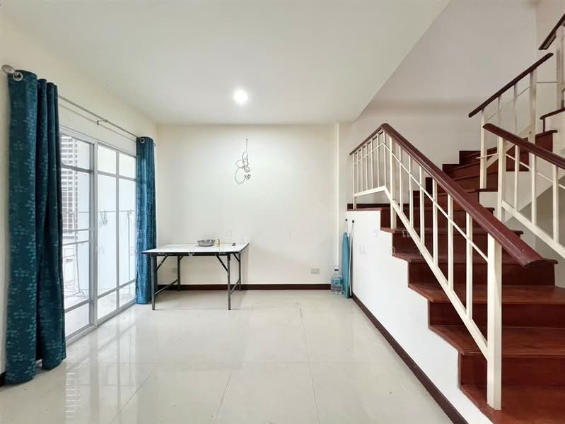 ทาวน์โฮม 3 ชั้น 35 ตร.ว. ทาวน์โฮม ซอยแบริ่ง58 (ซอยแบริ่ง 50) ถนนสุขุมวิท, Samut Prakan, ถนนสุขุมวิท, Samrong Nua, Muang Samut Prakarn, Samut Prakan, 3 Bedrooms, 150 sqm, Townhouse For Sale, by คุณ สุดาวรรณ พลอยแดง (แอน), 500312246 - DDproperty.com