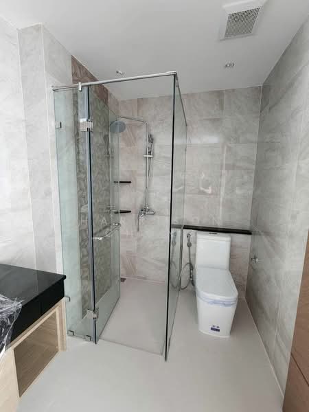 The Riviera Ocean Drive, Chon Buri (Pattaya), Jomtien Second Rd, Nong Pru, Bang Lamung (Pattaya), Chon Buri (Pattaya), 1 Bedroom, 44 sqm, Condo For Sale, by Harrison Chong, 500312349 - DDproperty.com
