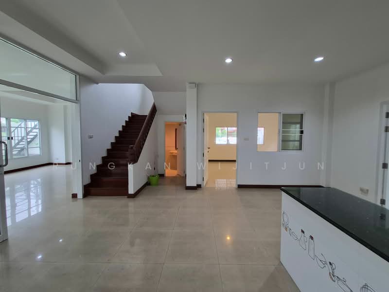 undefined, Bangkok, Saen Sab, Min Buri, Bangkok, 4 Bedrooms, 245 sqm, Single Detached House For Sale, by Rungkan Wijitjun, 500312384 - DDproperty.com
