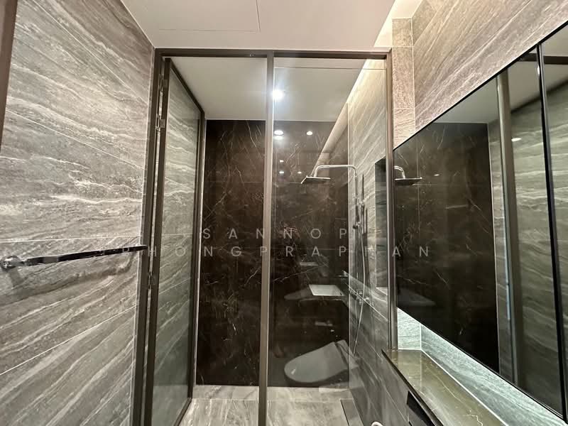 The Esse Sukhumvit 36, Bangkok, Soi Sukhumvit 36, Sukhumvit Road, Phra Kanong, Khlong Toei, Bangkok, 1 Bedroom, 38 sqm, Condo For Rent, by Sannop Phongpraphan, 500312467 - DDproperty.com