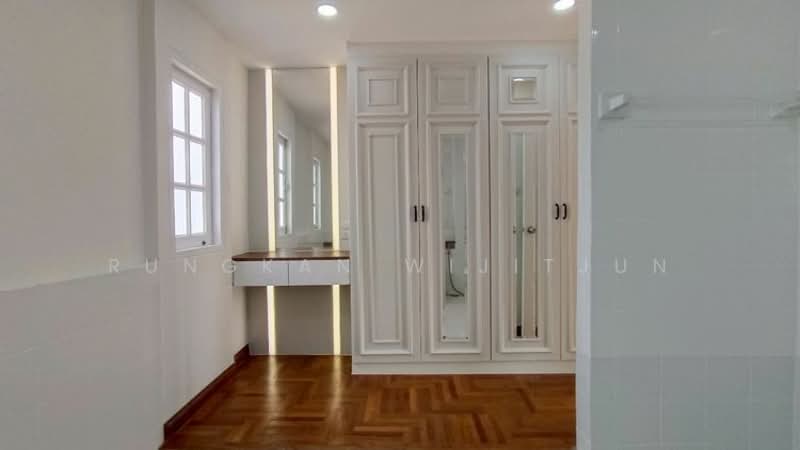 undefined, Bangkok, Saen Sab, Min Buri, Bangkok, 3 Bedrooms, 280 sqm, Single Detached House For Sale, by Rungkan Wijitjun, 500312471 - DDproperty.com