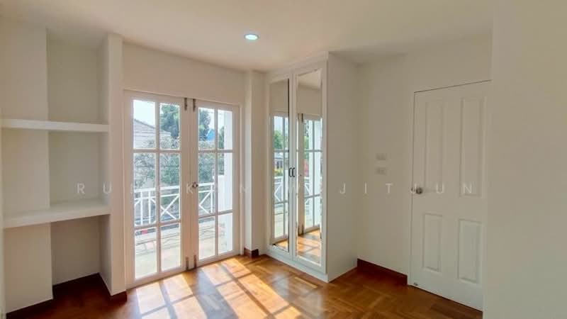 undefined, Bangkok, Saen Sab, Min Buri, Bangkok, 3 Bedrooms, 280 sqm, Single Detached House For Sale, by Rungkan Wijitjun, 500312471 - DDproperty.com
