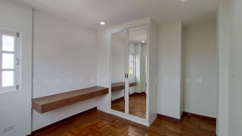 undefined, Bangkok, Saen Sab, Min Buri, Bangkok, 3 Bedrooms, 280 sqm, Single Detached House For Sale, by Rungkan Wijitjun, 500312471 - DDproperty.com
