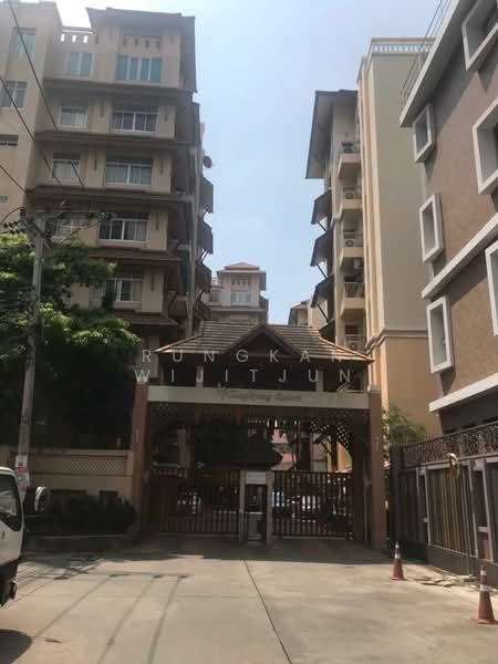Baan Klang Krung Resort (Ratchada 7), Bangkok, 7 Ratchadaphisek Road, Din Daeng, Bangkok, 1 Bedroom, 61 sqm, Condo For Sale, by Rungkan Wijitjun, 500312507 - DDproperty.com