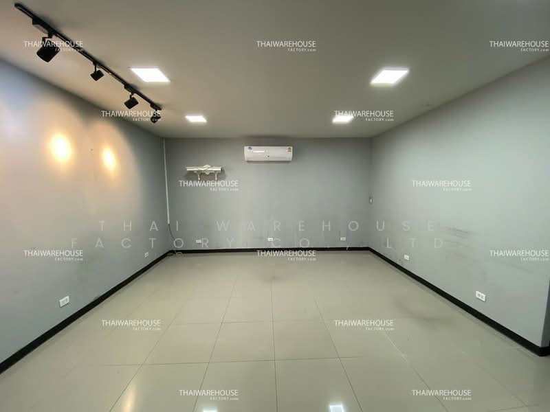 Factory and Warehouse for Rent 550 sqm Lat Phrao Bangkok Detached Building, Bangkok, Lat Phrao, Bangkok, , 550 sqm, Warehouse/Factory For Rent, by THAI WAREHOUSE FACTORY CO., LTD., 500312511 - DDproperty.com