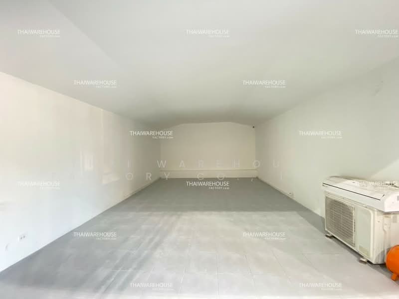 Factory and Warehouse for Rent 550 sqm Lat Phrao Bangkok Detached Building, Bangkok, Lat Phrao, Bangkok, , 550 sqm, Warehouse/Factory For Rent, by THAI WAREHOUSE FACTORY CO., LTD., 500312511 - DDproperty.com