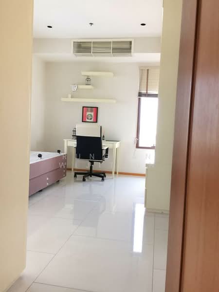 The Emporio Place, Bangkok, 93 Soi Sukhumvit 24, Sukhumvit Road, Khong Tan, Khlong Toei, Bangkok, 2 Bedrooms, 133 sqm, Condo For Sale, by Rungkan Wijitjun, 500312519 - DDproperty.com