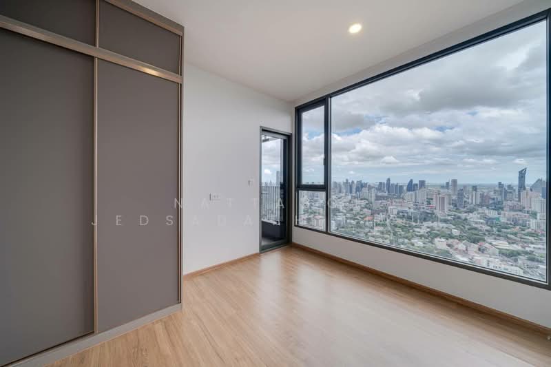Cloud Thonglor-Phetchaburi, Bangkok, 1986 New Petchaburi Road, Bang Kapi, Huai Khwang, Bangkok, 1 Bedroom, 37 sqm, Condo For Sale, by Nattapol Jedsadathitikul, 500312539 - DDproperty.com