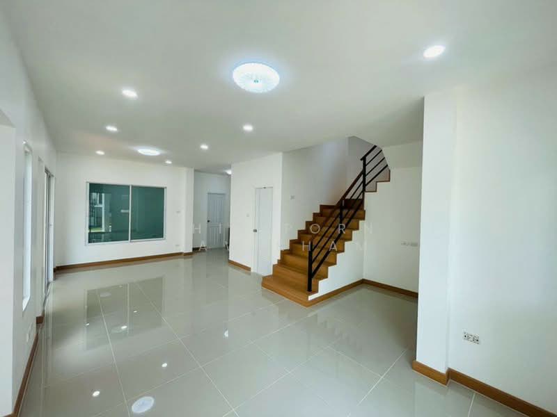 undefined, Chon Buri (Pattaya), Thung Suk La, Si Racha, Chon Buri (Pattaya), 3 Bedrooms, 156 sqm, Semi-Detached House (Twin House) For Sale, by Thitiporn Pawikham, 500312556 - DDproperty.com