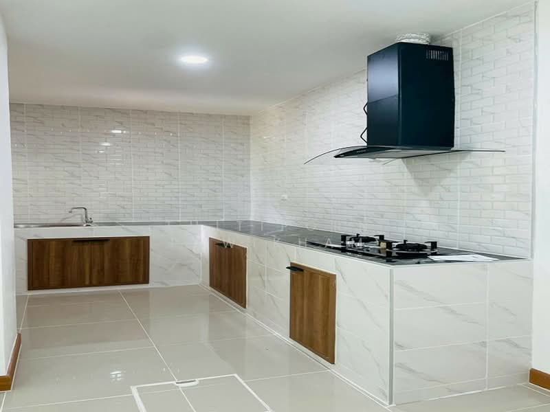 undefined, Chon Buri (Pattaya), Thung Suk La, Si Racha, Chon Buri (Pattaya), 3 Bedrooms, 156 sqm, Semi-Detached House (Twin House) For Sale, by Thitiporn Pawikham, 500312556 - DDproperty.com