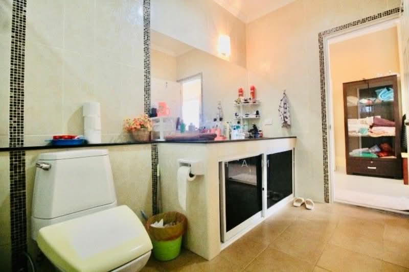 3-BR House, Chon Buri (Pattaya), Nong Pru, Bang Lamung (Pattaya), Chon Buri (Pattaya), 3 Bedrooms, 260 sqm, Single Detached House For Sale, by Thitiporn Pawikham, 500312564 - DDproperty.com