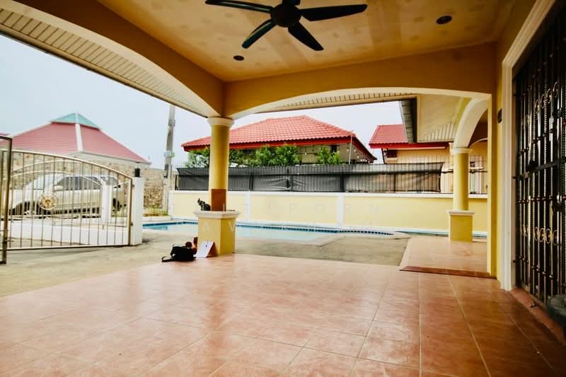 3-BR House, Chon Buri (Pattaya), Nong Pru, Bang Lamung (Pattaya), Chon Buri (Pattaya), 3 Bedrooms, 260 sqm, Single Detached House For Sale, by Thitiporn Pawikham, 500312564 - DDproperty.com