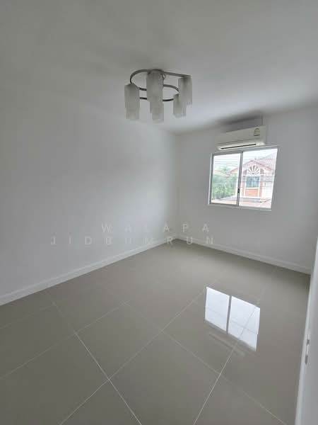 undefined, Bangkok, Min Buri, Bangkok, 3 Bedrooms, 150 sqm, Townhouse For Sale, by Walapa Jidbumrungsakun, 500312565 - DDproperty.com