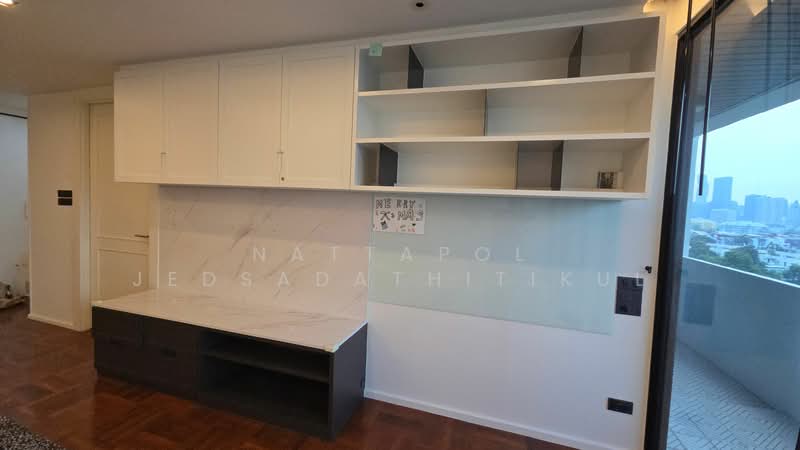 The Royal Navin Tower, Bangkok, Chuea Phloeng Road, Chong Nonsi, Yan Nawa, Bangkok, 1 Bedroom, 90 sqm, Condo For Sale, by Nattapol Jedsadathitikul, 500312570 - DDproperty.com