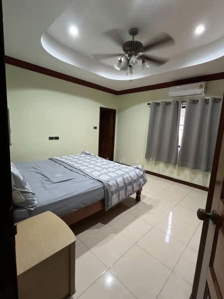 undefined, Chon Buri (Pattaya), Ta Khian Tia, Bang Lamung (Pattaya), Chon Buri (Pattaya), 4 Bedrooms, 250 sqm, Single Detached House For Rent, by Tanawan Surichai, 500312625 - DDproperty.com