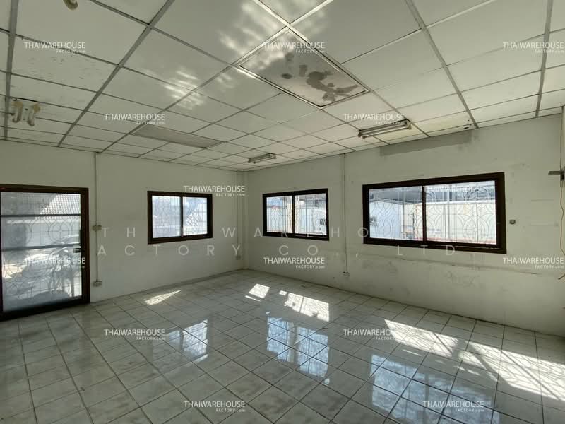 Factory and Warehouse for Rent 681 sqm Bang Pa-In Ayutthaya Loading Bay, Phra Nakhon Si Ayutthaya, Chiang Rak Noi, Bang Pa-In, Phra Nakhon Si Ayutthaya, , 681 sqm, Warehouse/Factory For Rent, by THAI WAREHOUSE FACTORY CO., LTD., 500312633 - DDproperty.com