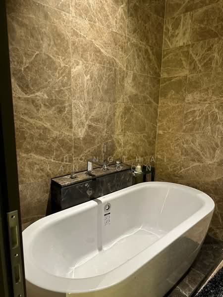 28 Chidlom, Bangkok, 28 Chit Lom Alley, Lumphini, Pathum Wan, Bangkok, 2 Bedrooms, 89 sqm, Condo For Rent, by Thongthai Piangsoonthron, 500312704 - DDproperty.com