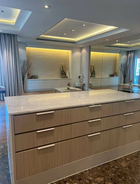 Royal Residence Park, Bangkok, 99 Royal Resident Park Lumphini, Lumphini, Pathum Wan, Bangkok, 3 Bedrooms, 220 sqm, Apartment For Rent, by Thongthai Piangsoonthron, 500312915 - DDproperty.com