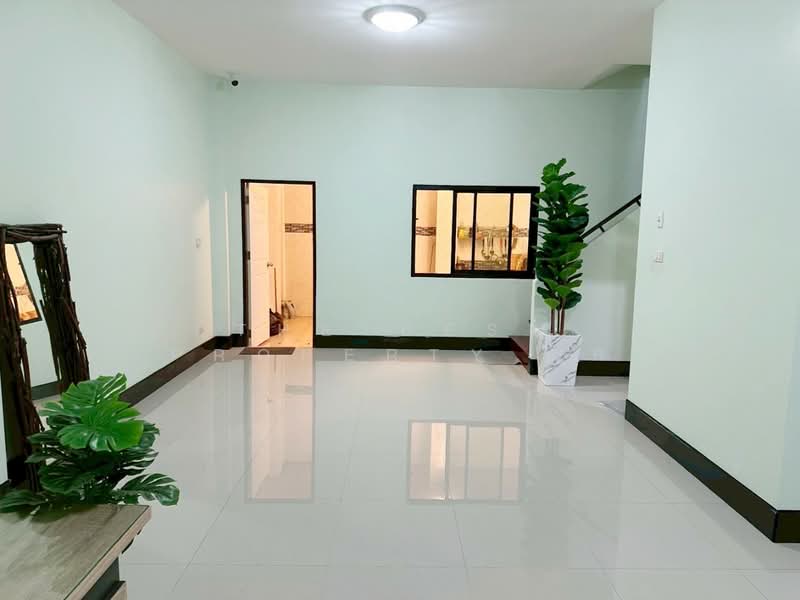 ทาวน์เฮ้าส์นาป่า ชลบุรี, Chon Buri (Pattaya), Na Pa, Muang Chon Buri, Chon Buri (Pattaya), 2 Bedrooms, 100 sqm, Townhouse For Sale, by The Best Property นก, 500313183 - DDproperty.com