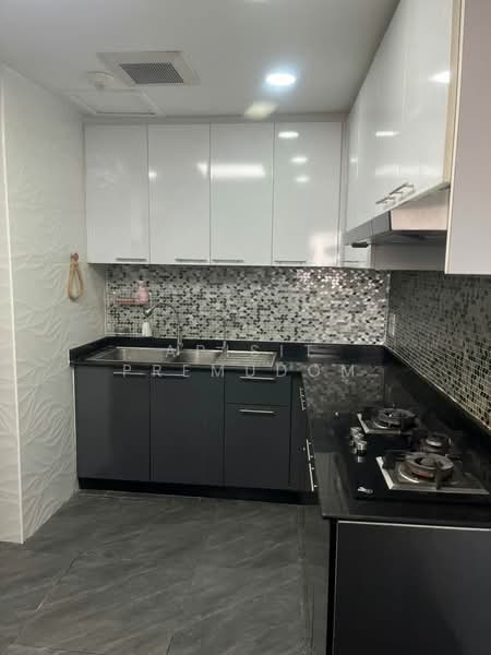 President Park Sukhumvit 24, Bangkok, 99 Sukhumvit 24 Alley, Khlongtoei Nua, Watthana, Bangkok, 3 Bedrooms, 223 sqm, Condo For Rent, by Apisit Premudom, 500313489 - DDproperty.com