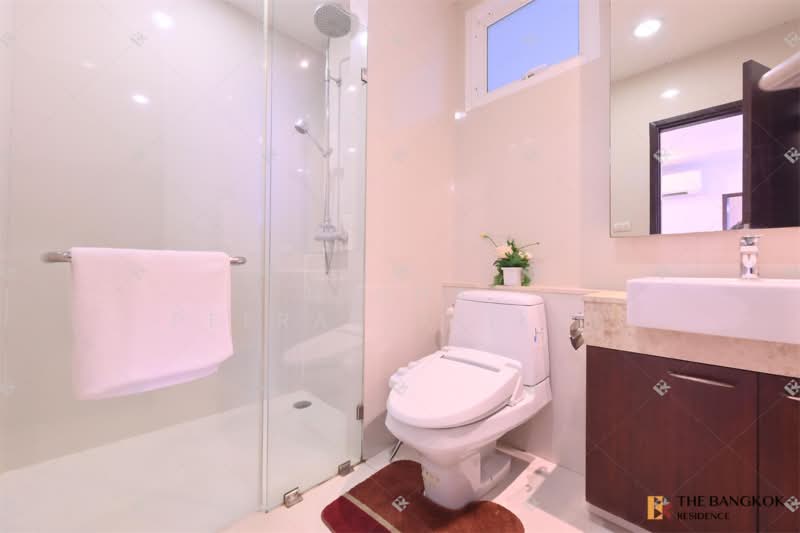 Piyathip Place, Bangkok, 24 Soi Prommitr, Khlong Tan Nua, Watthana, Bangkok, 2 Bedrooms, 152 sqm, Condo For Rent, by Nicha Peerakittikul, 500313503 - DDproperty.com