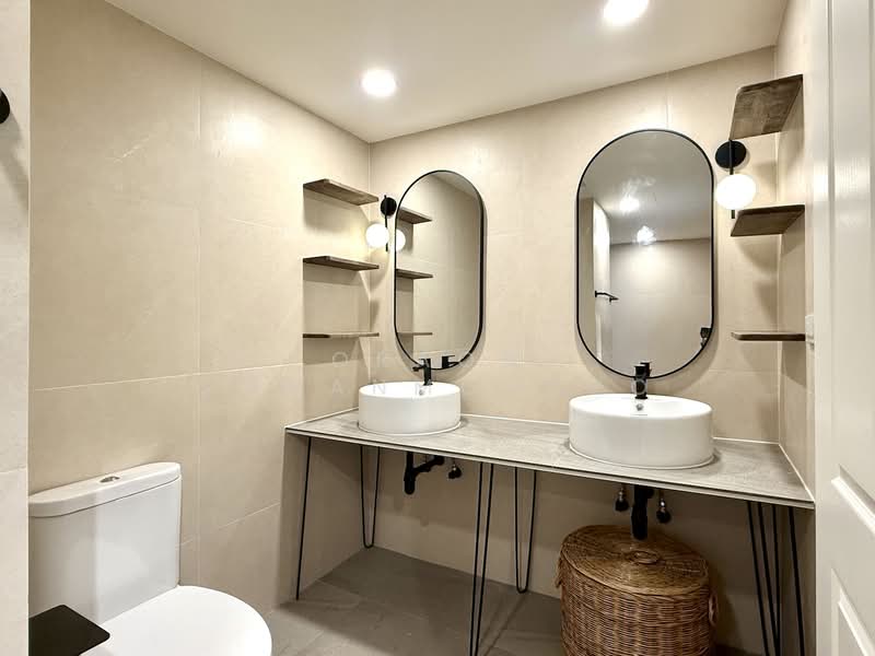 Las Colinas, Bangkok, Sukhumvit 21 Road, Khlongtoei Nua, Watthana, Bangkok, 3 Bedrooms, 200 sqm, Condo For Rent, by Oraon Suwanmongko, 500313525 - DDproperty.com