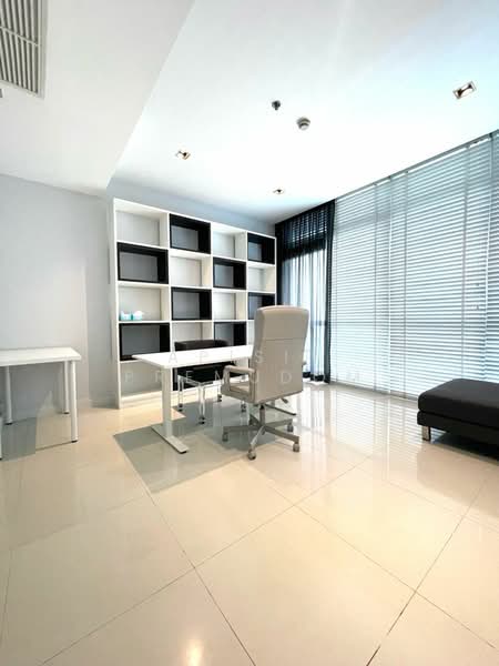 Athenee Residence, Bangkok, 65 Witthayu Road, Lumphini, Pathum Wan, Bangkok, 3 Bedrooms, 224 sqm, Condo For Rent, by Apisit Premudom, 500313602 - DDproperty.com