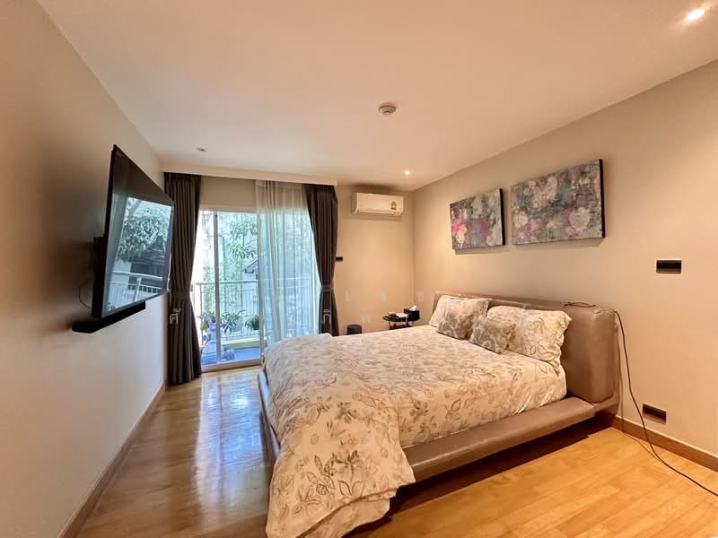 Silver Heritage, Bangkok, 96 Soi Sukhumvit 38, Phra Kanong, Khlong Toei, Bangkok, 4 Bedrooms, 303 sqm, Condo For Sale, by Rujirake Sakdapipanich, 500313659 - DDproperty.com