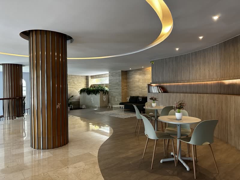 Silver Heritage, Bangkok, 96 Soi Sukhumvit 38, Phra Kanong, Khlong Toei, Bangkok, 4 Bedrooms, 303 sqm, Condo For Sale, by Rujirake Sakdapipanich, 500313659 - DDproperty.com