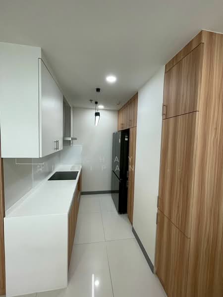 The Empire Place : ดิ เอ็มไพร์ เพลซ, กรุงเทพ, 88 ถนนนราธิวาสราชนครินทร์, ทุ่งมหาเมฆ, สาทร, กรุงเทพ, 183 ตร.ม., คอนโด ให้เช่า, โดย Achaya Nithipanyawong, 500313768 - DDproperty.com