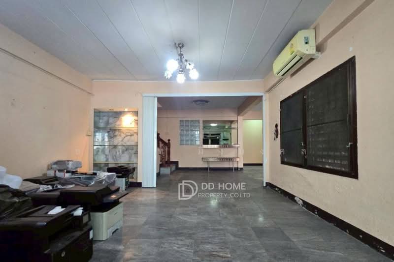 หมู่บ้านรัตนาธิเบศร์ บางใหญ่-เซ็นทรัลเวสต์เกต, Nonthaburi, Bang Rak Yai, Bang Bua Thong, Nonthaburi, 5 Bedrooms, 150 sqm, Townhouse For Sale, by ธวินันท์ มิ่งมงคล, 500313822 - DDproperty.com