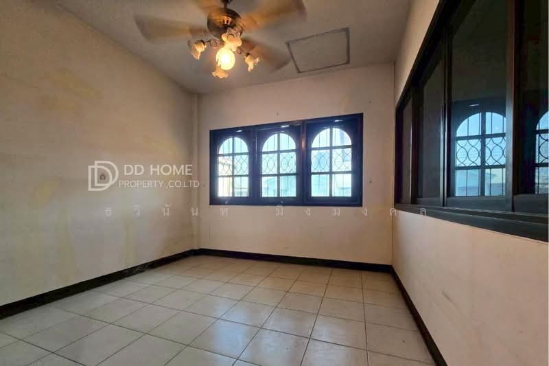 หมู่บ้านรัตนาธิเบศร์ บางใหญ่-เซ็นทรัลเวสต์เกต, Nonthaburi, Bang Rak Yai, Bang Bua Thong, Nonthaburi, 5 Bedrooms, 150 sqm, Townhouse For Sale, by ธวินันท์ มิ่งมงคล, 500313822 - DDproperty.com