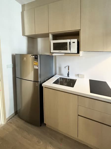 Noble State 39, Bangkok, 35 Soi Sukhumvit 39, Khlong Tan Nua, Watthana, Bangkok, 1 Bedroom, 30 sqm, Condo For Rent, by Suchada Somsri, 500313844 - DDproperty.com