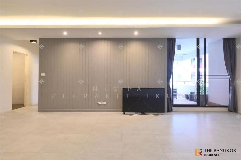 Lily House Mansion, Bangkok, 209 Soi Sukhumvit 31, Khlong Tan Nua, Watthana, Bangkok, 2 Bedrooms, 145 sqm, Condo For Rent, by Nicha Peerakittikul, 500313874 - DDproperty.com