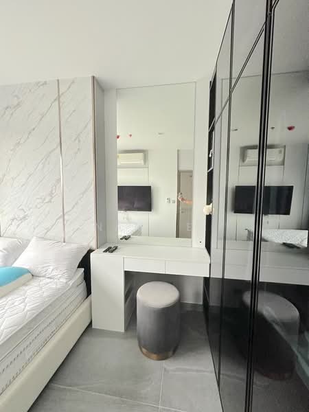 Life Asoke Hype, Bangkok, 339 Chaturathit Rd, Makkasan, Ratchathewi, Bangkok, 2 Bedrooms, 100 sqm, Condo For Sale, by Nami E., 500313887 - DDproperty.com