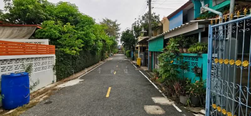 บ้านแฝด 2 ชั้น ซอยวัดใหม่ผดุงเขต นนทบุรี ทำเลดี บรรยากาศเงียบสงบ ราคาคุ้ม, Nonthaburi, ถนนผดุงสวัสดิ์, Sala Klang, Bang Kruai, Nonthaburi, 2 Bedrooms, 100 sqm, Semi-Detached House (Twin House) For Sale, by คุณ รุจิวัตน์ (คิดส์), 500313902 - DDproperty.com