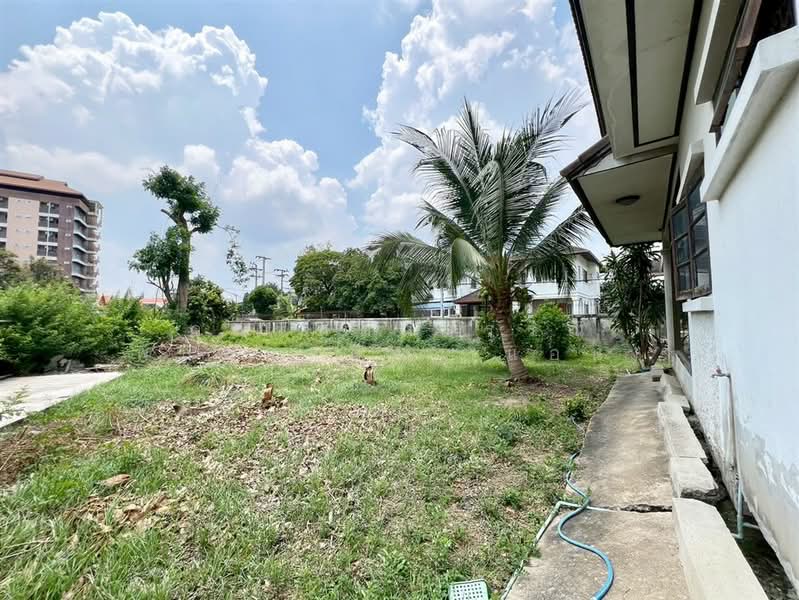 ที่ดิน + สิ่งปลูกสร้าง 148 ตร.ว. ที่ดิน + สิ่งปลูกสร้าง ซอยนวมินทร์50 แยก3 / ซอยนวมินทร์54, กรุงเทพ, ถนนนวมินทร์, คลองกุ่ม, บึงกุ่ม, กรุงเทพ, 592 ตร.ม., ที่ดิน ขาย, โดย คุณ สุดาวรรณ พลอยแดง (แอน), 500313918 - DDproperty.com