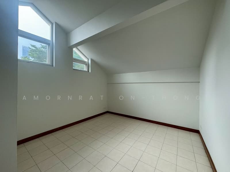 House, Bangkok, Khlong Tan Nua, Watthana, Bangkok, 3 Bedrooms, 370 sqm, Semi-Detached House (Twin House) For Rent, by Amornrat On-Thong, 500314140 - DDproperty.com