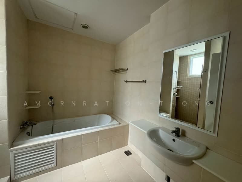 House, Bangkok, Khlong Tan Nua, Watthana, Bangkok, 3 Bedrooms, 370 sqm, Semi-Detached House (Twin House) For Rent, by Amornrat On-Thong, 500314140 - DDproperty.com