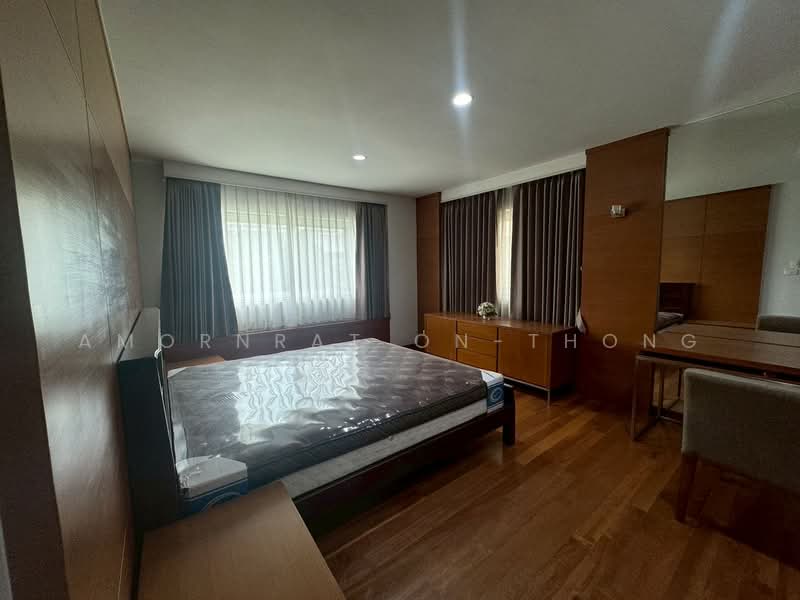 House, Bangkok, Khlong Tan Nua, Watthana, Bangkok, 3 Bedrooms, 370 sqm, Semi-Detached House (Twin House) For Rent, by Amornrat On-Thong, 500314140 - DDproperty.com