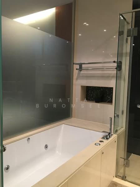 The Address Sukhumvit 28, Bangkok, 1 Soi Sukhumvit 28, Khong Tan, Khlong Toei, Bangkok, 2 Bedrooms, 67 sqm, Condo For Rent, by Natta Buromsee, 500314195 - DDproperty.com