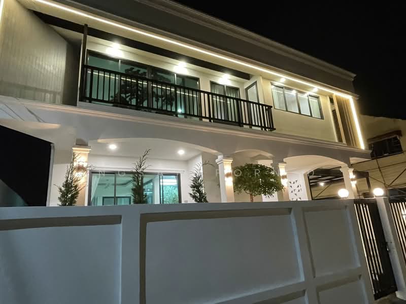 บ้านเดี่ยว 3 นอน นวมินทร์ 127 พร้อมอยู่, กรุงเทพ, นวลจันทร์, บึงกุ่ม, กรุงเทพ, 320 ตร.ม., บ้านเดี่ยว ขาย, โดย Angsanaporn D, 500314255 - DDproperty.com