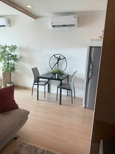 Sky Walk Residences, Bangkok, 1599 Sukhumvit Road, Phra Kanong Nua, Watthana, Bangkok, 1 Bedroom, 40 sqm, Condo For Sale, by Natta Buromsee, 500314259 - DDproperty.com