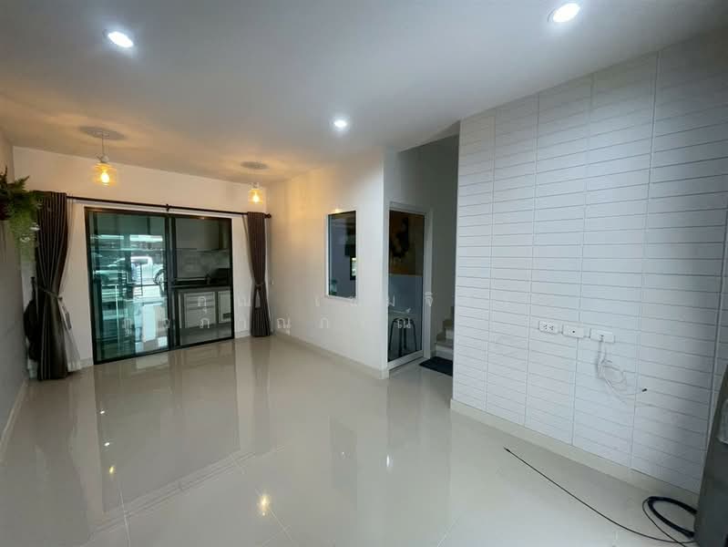 บ้านฟ้าทาวน์นี่ ปิ่นเกล้า-สาย5, นครปฐม, ถนนบางกระทึก3, บางกระทึก, สามพราน, นครปฐม, 100 ตร.ม., ทาวน์เฮ้าส์ ขาย, โดย คุณ เขมจิรา ภูวภาณุภรณ์ (เป้), 500314321 - DDproperty.com