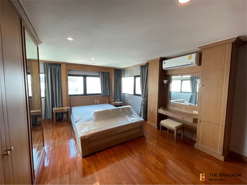 Sathorn Gardens, Bangkok, 39 South Sathorn Road, Thung Maha Mek, Sathon, Bangkok, 3 Bedrooms, 220 sqm, Condo For Rent, by Nicha Peerakittikul, 500314385 - DDproperty.com