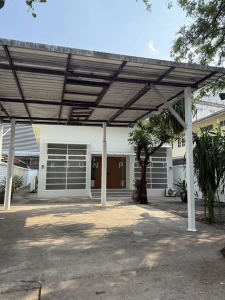 For Rent: Single House near BTS Thong Lo (SPSSR217), Bangkok, สุขุมวิท, Phra Kanong, Khlong Toei, Bangkok, 3 Bedrooms, 160 sqm, Single Detached House For Rent, by Khun Poon, 500314436 - DDproperty.com