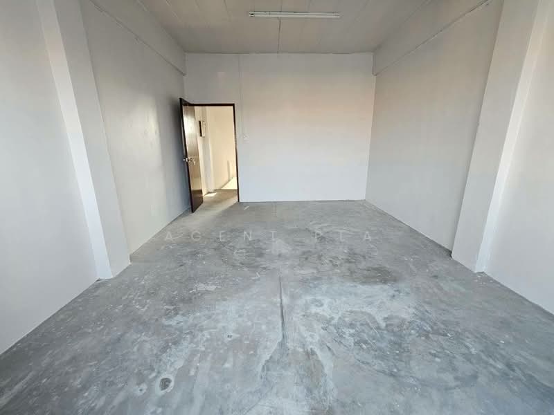 For Sale: 4-Story Commercial Building in Wachirathamsathit, Sukhumvit 101/1 (SPSAD3989), Bangkok, Bang Chak, Phra Khanong, Bangkok, , 230 sqm, Shophouse For Sale, by Agent Pla, 500314446 - DDproperty.com